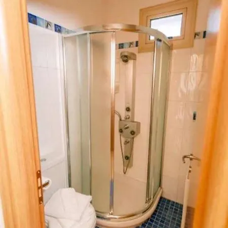 וילה Blue Water Village 25 פאראלימני